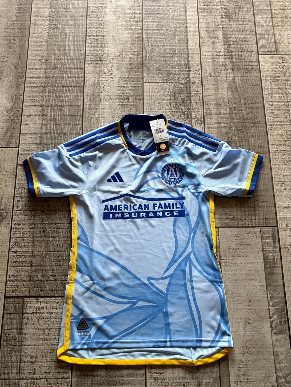 adidas Light Blue and Yellow Atlanta United Men’s Soccer Jersey size S
